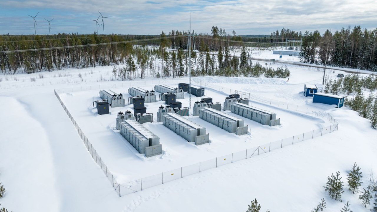 Cold-Climate BESS for Himalayan / Nordic Regions